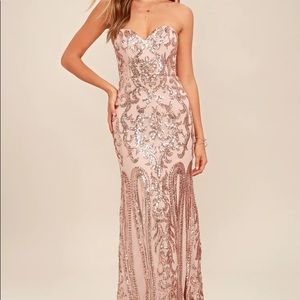 Lulu’s rose gold dress